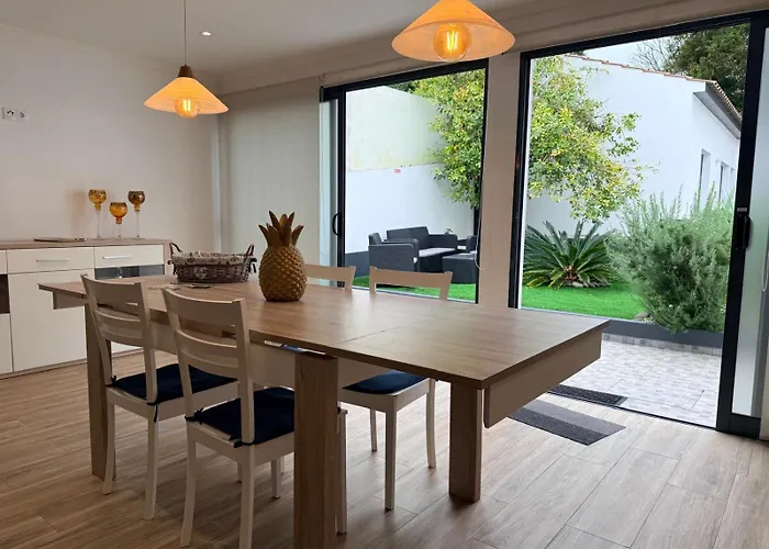 Casa Trevo De 4 Folhas פורנס