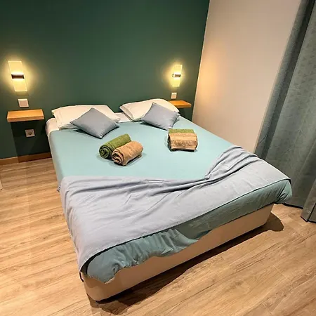 Casa Trevo De 4 Folhas Фурнаш